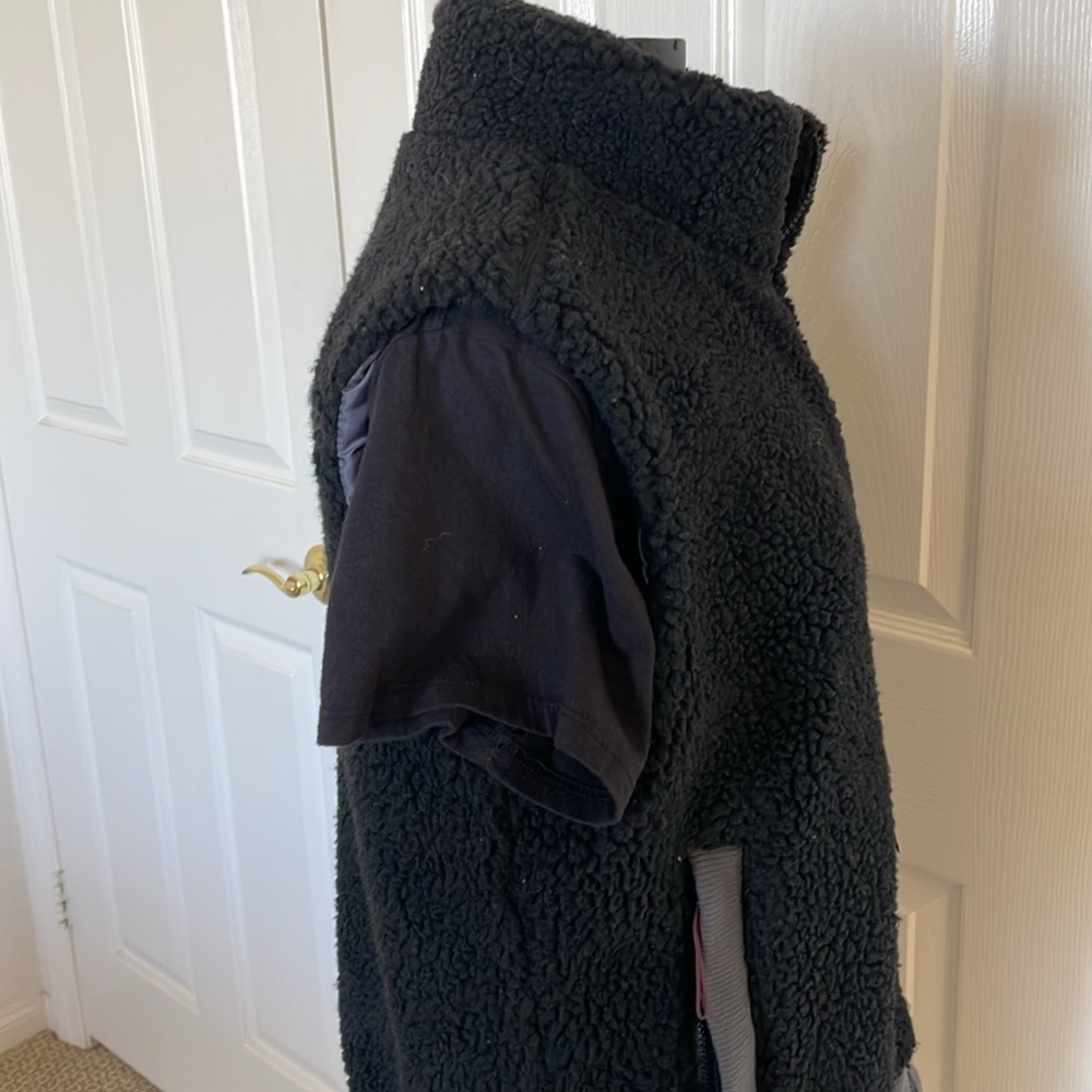 NWT Bass Outdoor Black Sherpa Vest Size Large - Picture 6 of 16